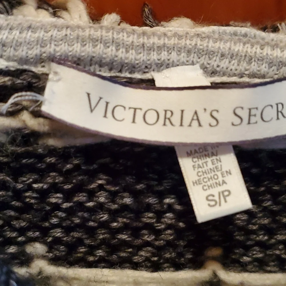 Victoria Secret hooded sweater - Picture 3 of 5